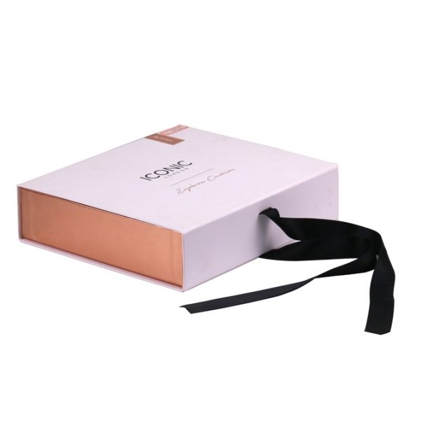 Magnetic gift box with ribbon bow for skin care